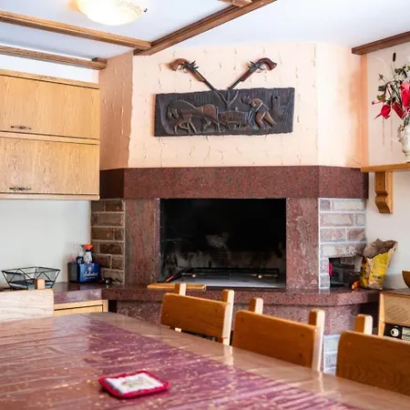 Aurora Apartment